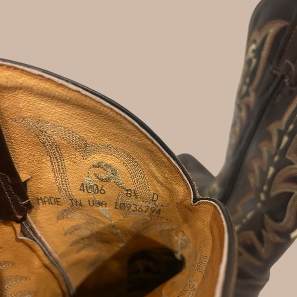 Tony Lama Vintage Brown Leather Western Cowboy Boots - Picture 5 of 7